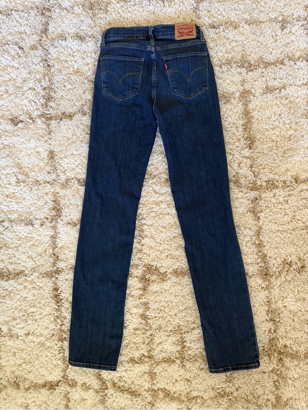 Levi’s High Rise Straight Jeans Size 25 Like New